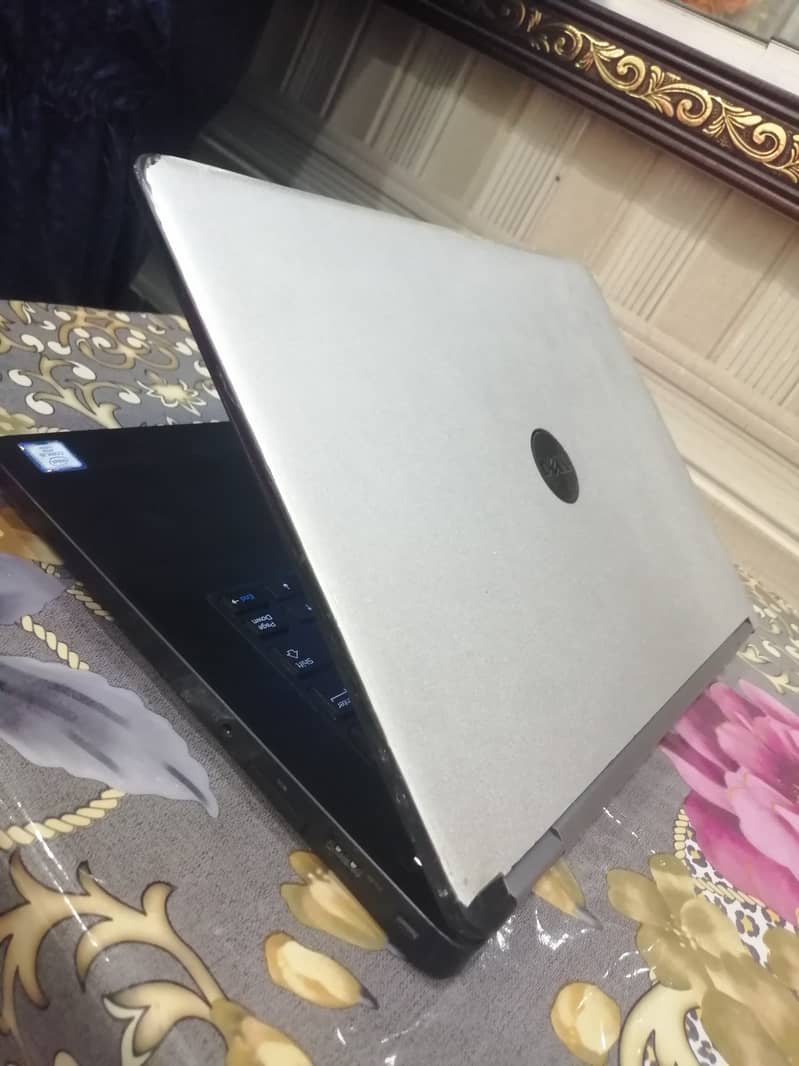 Dell latitude e5470 Core i5 6th Generation  DDR 4 3