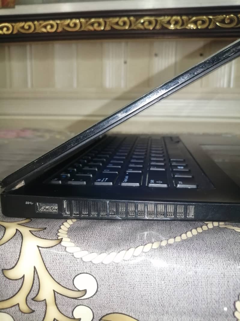 Dell latitude e5470 Core i5 6th Generation  DDR 4 4