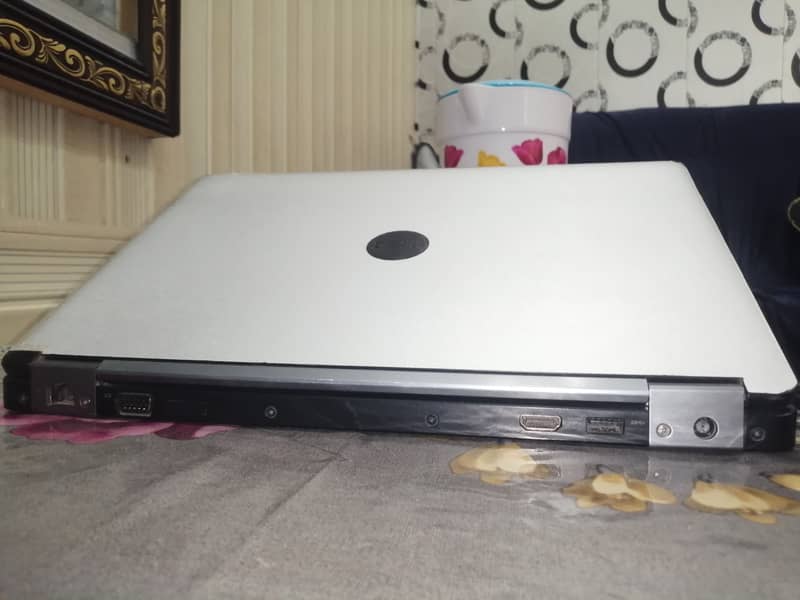 Dell latitude e5470 Core i5 6th Generation  DDR 4 5