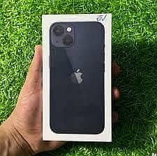 iPhone 13 128gb with sim time box and original cable jv
