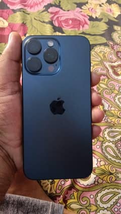 i phone 15 pro max  256 gb ha saaf fone ha battry halth 91 full box ha