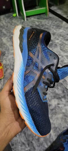 Ascics