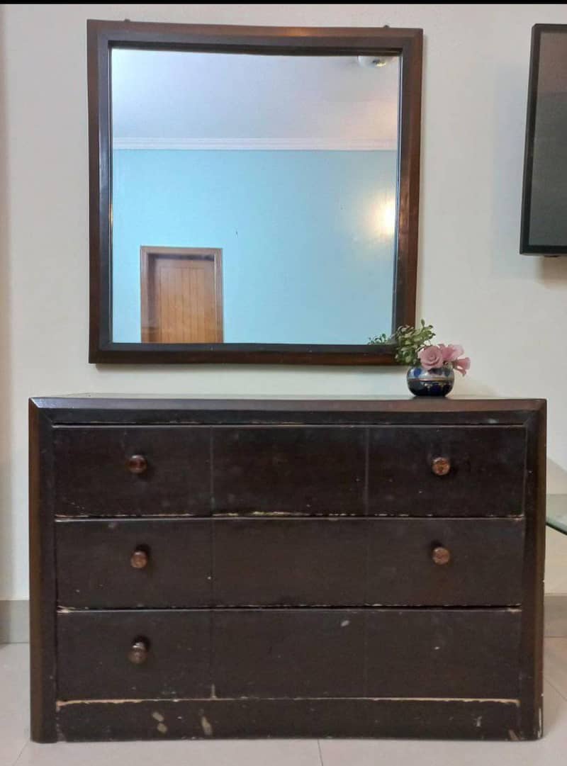 Bed Set with side tables , dressing and mirror 8
