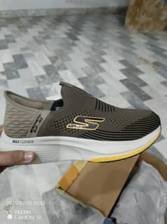 skechers