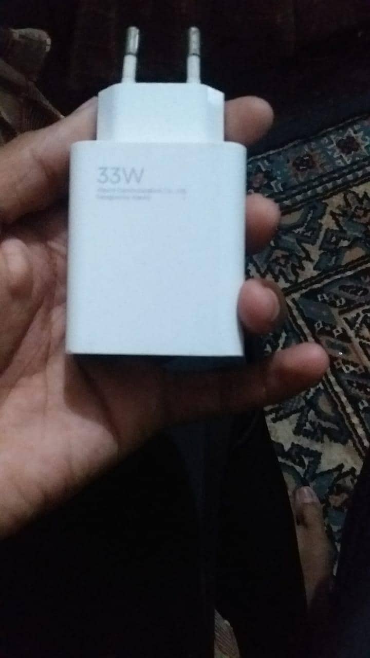 HUAWEI y9a 10 by 10 condition  urgent sale 6