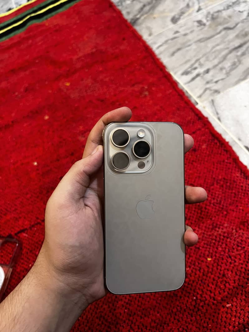 IPHONE 15 PRO FU WITH BOX 10/10 CONDITION 3