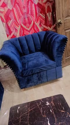 5 seater sofa set with table