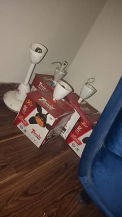 used cieling fan available just like new