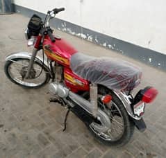 United 125