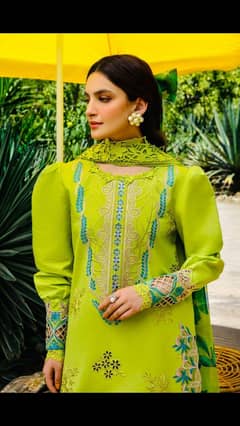 Womeñ beautiful Summer collections