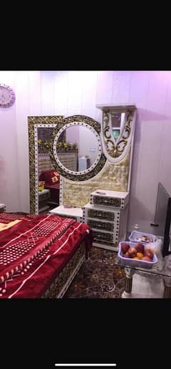 Sale king size bed urgent