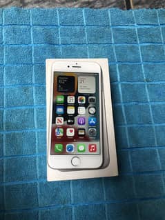 Iphone 7 32gb pta with box