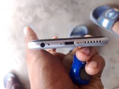 iPhone 6s 32 gb non battery health 86 water pack sim bi chalti haai