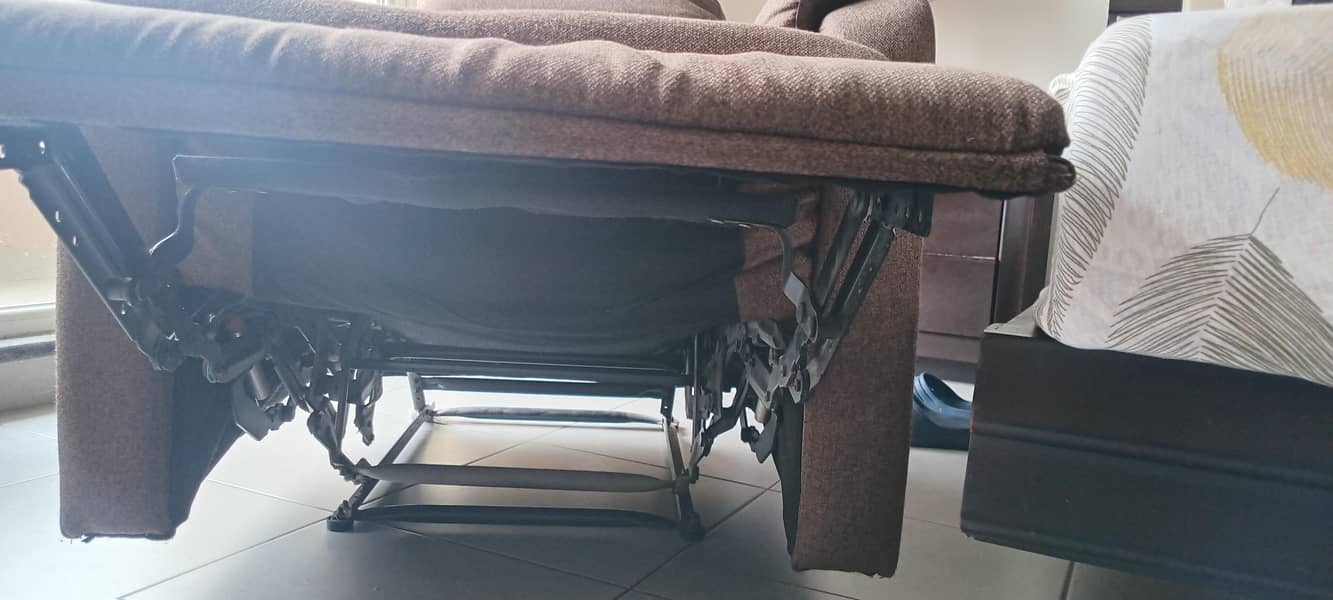 Manual Recliner Sofa with Rocker & Rotational Functions 5