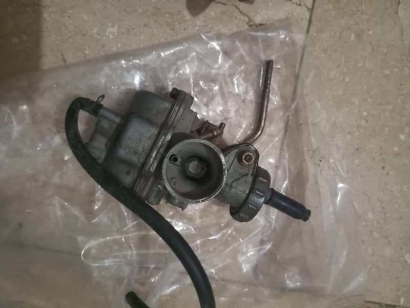 Carbouter Bick ka Crown Lifan 1