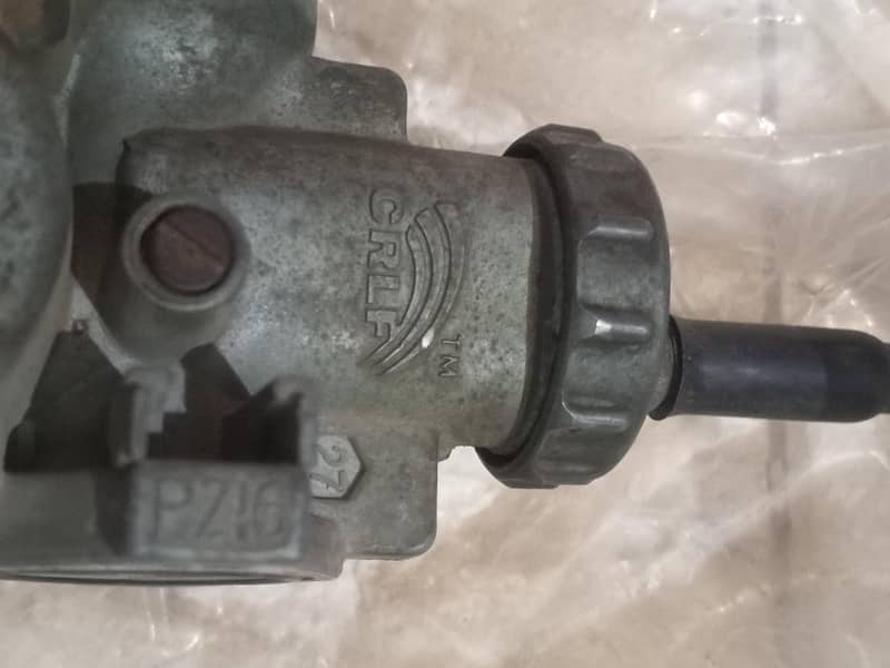 Carbouter Bick ka Crown Lifan 4