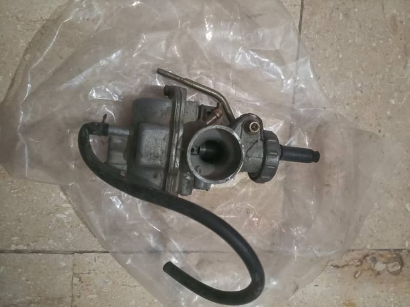 Carbouter Bick ka Crown Lifan 6