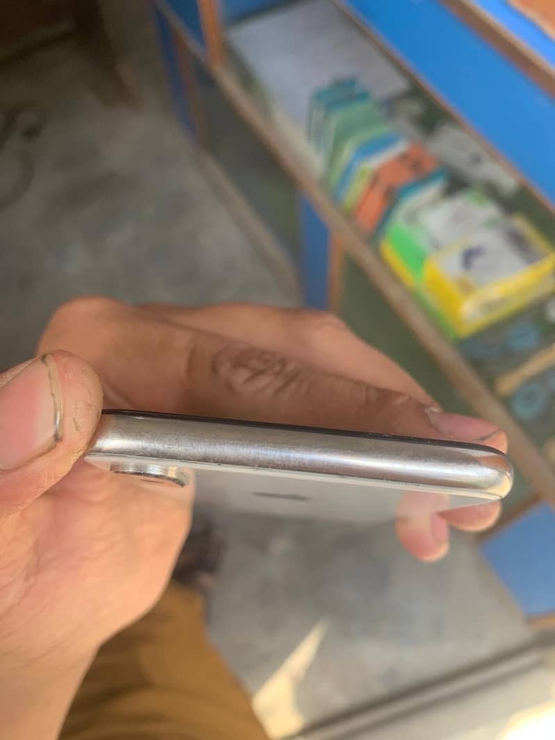 iPhone X 256 non PTA bypass 03166097361 5