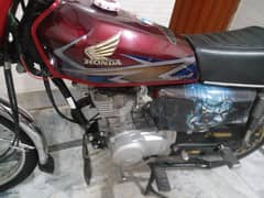 honda 125 in good condition biometric available 20 model