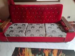 5-Seater Sofa Set – Red Velvet Backrest with Grey Printed Cushions, So