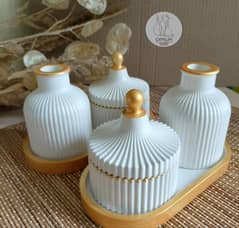 Gypsum tray, vase