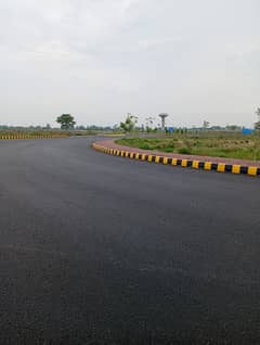 **LDA City Lahore: Stunning 5 Marla Plot for Sale at Unbeatable Price**