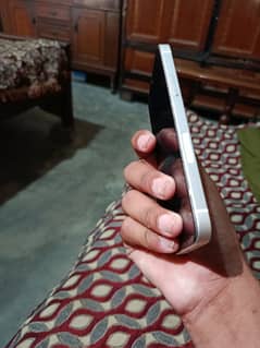 Iphone 12 9/10  exchange google pixel only.