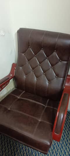 sofaa Set 7 Seater + 2 Chair+ 2 Table
