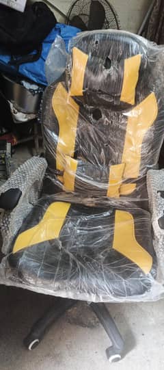 Gaming chair  for sale new chair hai  final offer haj