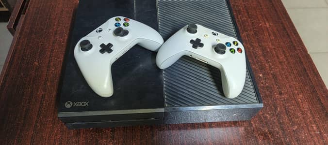 Xbox 1 (jailbreak), 2 xbox 1s Orignal Controller