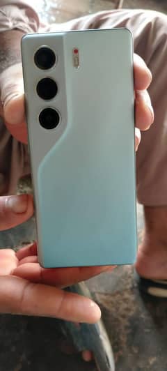 tecno Camon 40 pro with Full Boxx ALL ACCERIES WITH 10 month Warranty