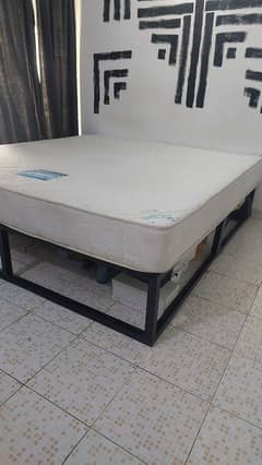 Diamond Supreme King Size Mattress 8” – Like New!