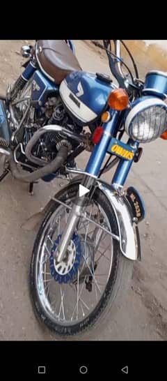 bike cb 180 banaya hai 03111055456 is pa cll kar wo num pa nhi