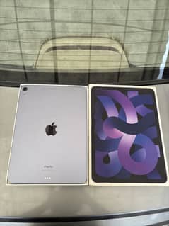Ipad M1 air 5 2022 with box