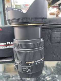 Sigma 17x50 F/2.8 Canon mount  All most new Condition