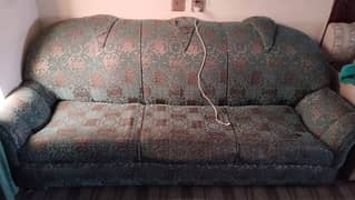 Urgently sale 5 seater sofa