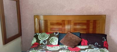 king bed and dressing.