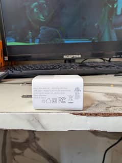 logix Charger 30 watt pd