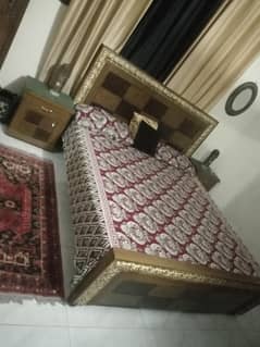 new condition only used 1 month