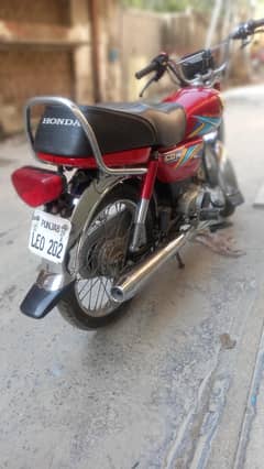 cd 70 2019 model Call  03164527909 or 03244080141