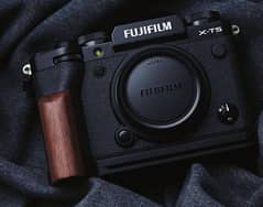 Fujifilm xt5 black like new body only fuji retro vintage
