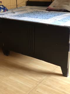 Two single bed with metress