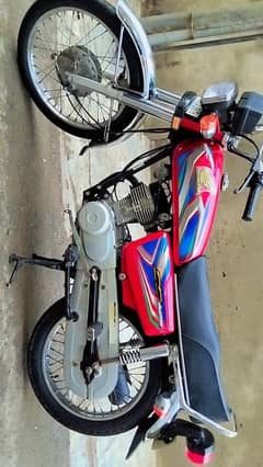 Honda CG 125 (very fine quality)