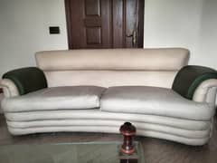 9setter sofa set like new for sale