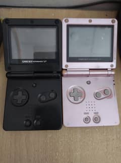 ORIGINAL GAMEBOY ADVANCE 001 WITH OUT BATTERIES
