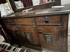 Dreasing table