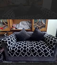 2 seater sofa Black and gray color
