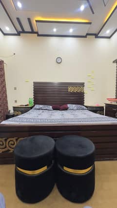 Elegant Hardwood Bedset,Premium Quality