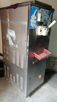 ice cream con machine
