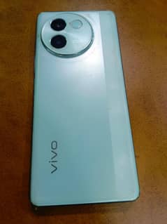 Vivo v30e scratchless condition all box